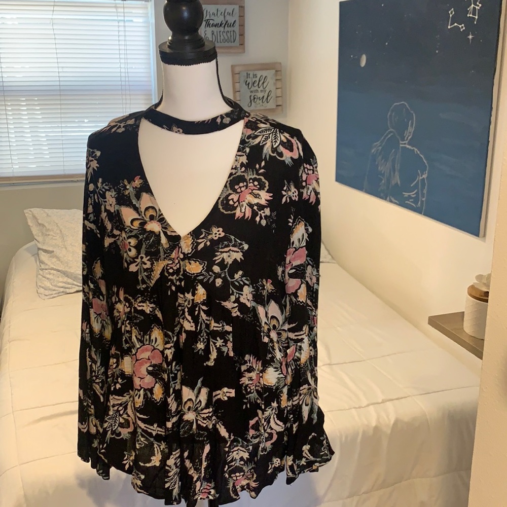 A.n.a Blouse black and floral print